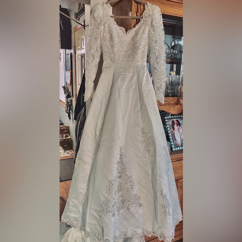 Gorgeous Wedding Gown